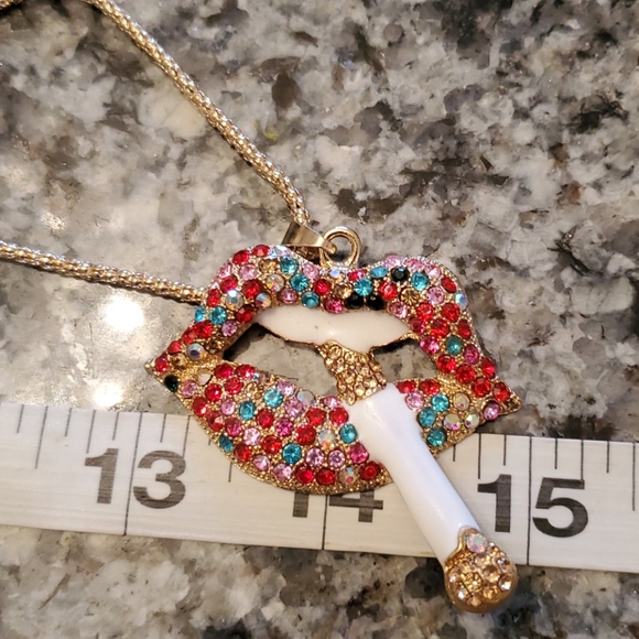 Betsey Johnson lipstick - Picture 6 of 7